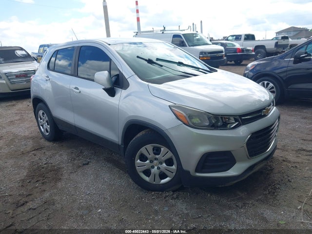 Salvage Chevrolet Trax Image