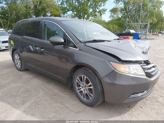 Salvage Honda Odyssey Image