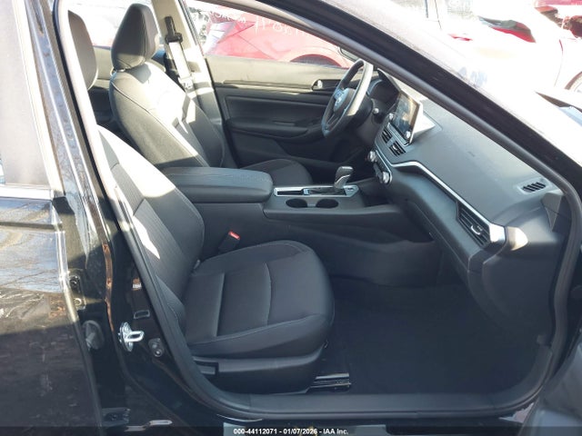 Nissan Altima S Fwd
