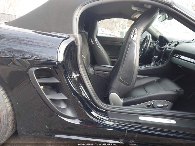 Porsche 718 Boxster S