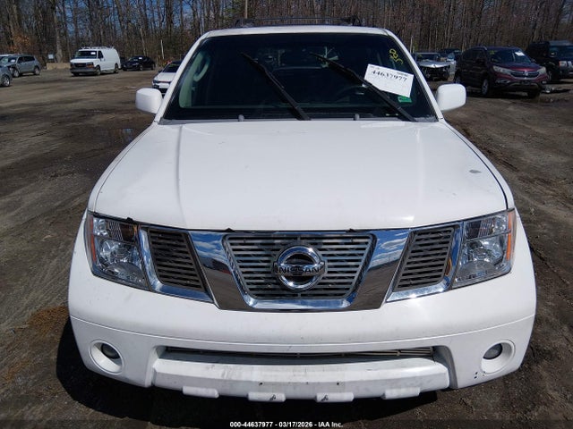 Nissan Pathfinder Se