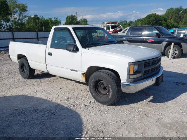 Salvage Chevrolet Gmt Image