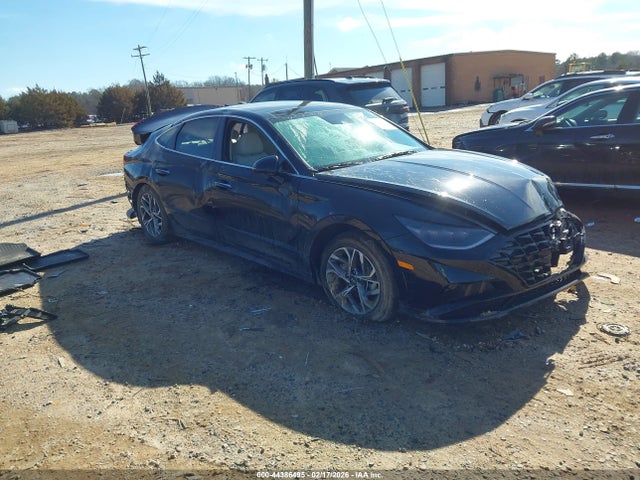 Salvage Hyundai SONATA Image