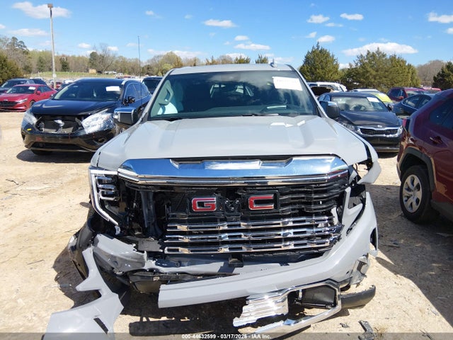 GMC Sierra 1500 4wd  Short Box Denali