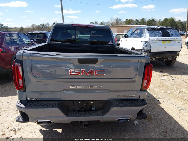 GMC Sierra 1500 4wd  Short Box Denali