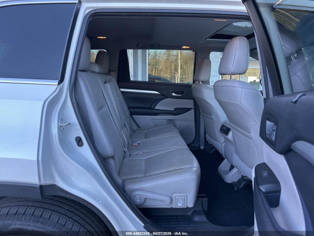 Toyota Highlander Xle V6