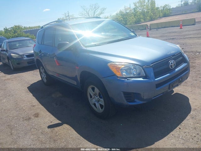 Salvage Toyota RAV4 Image