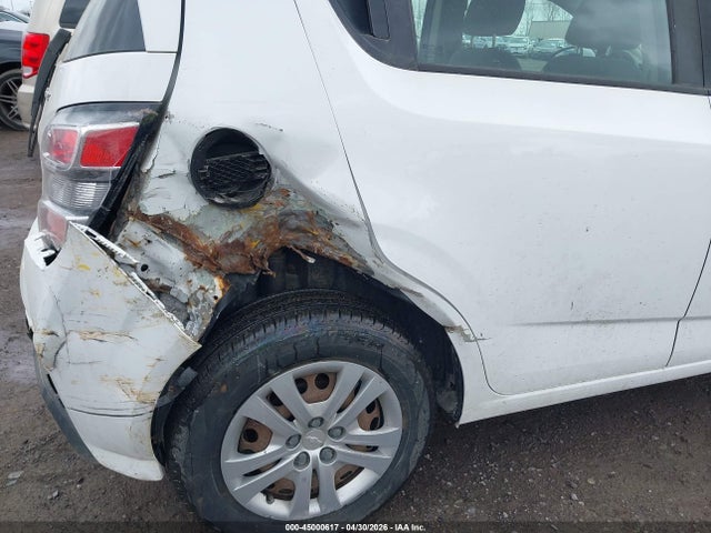 Chevrolet Sonic Lt Auto