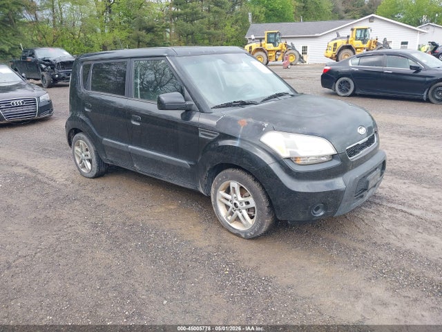 Salvage Kia Soul Image