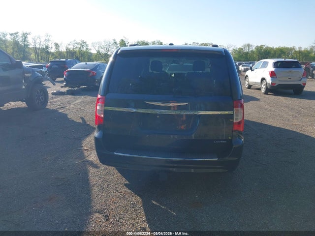 Chrysler Town & Country Limited