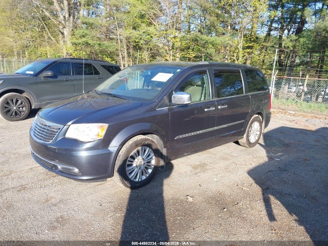Chrysler Town & Country Limited