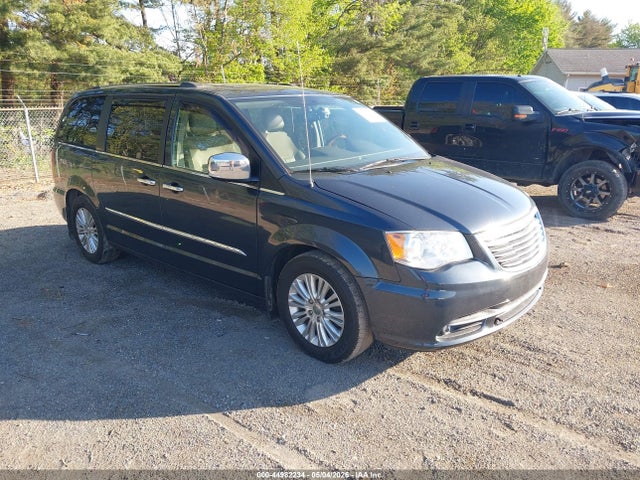 Salvage Chrysler Town & Country Image