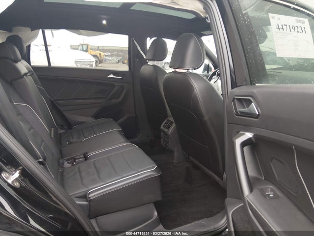 Volkswagen Tiguan 2.0t Sel R-line
