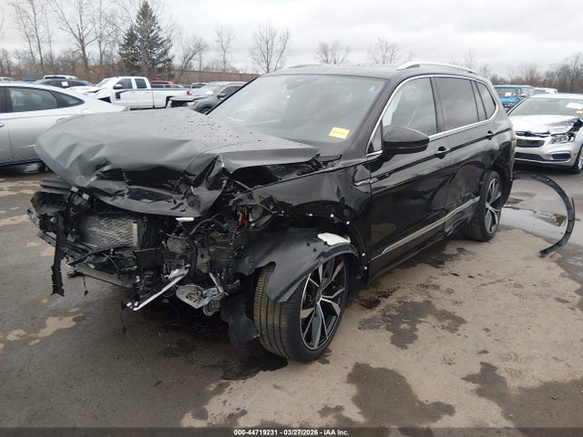 Volkswagen Tiguan 2.0t Sel R-line