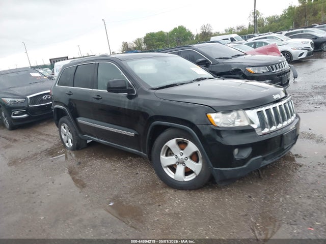 Salvage Jeep Grand Cherokee Image