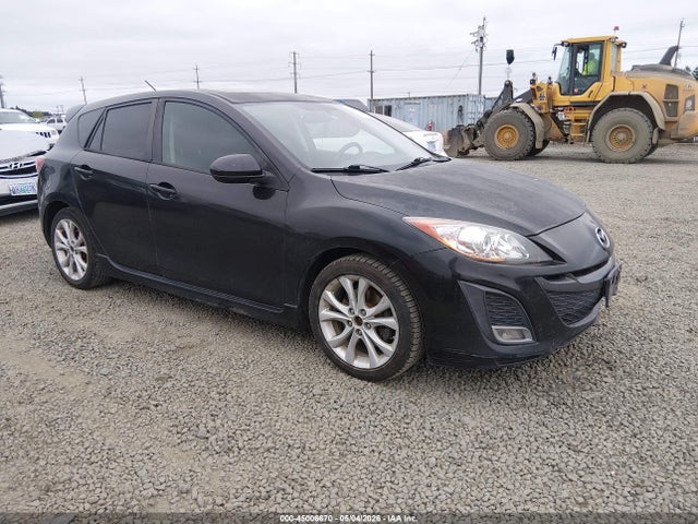 Salvage Mazda Mazda3 Image