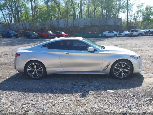 INFINITI Q60 3.0t Luxe