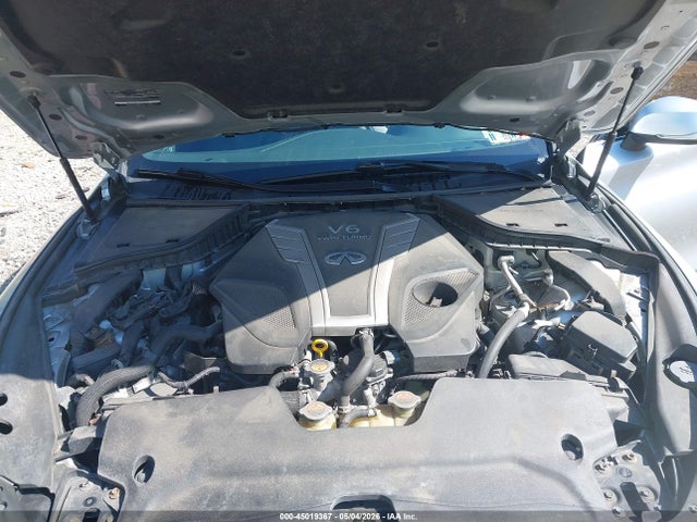 INFINITI Q60 3.0t Luxe