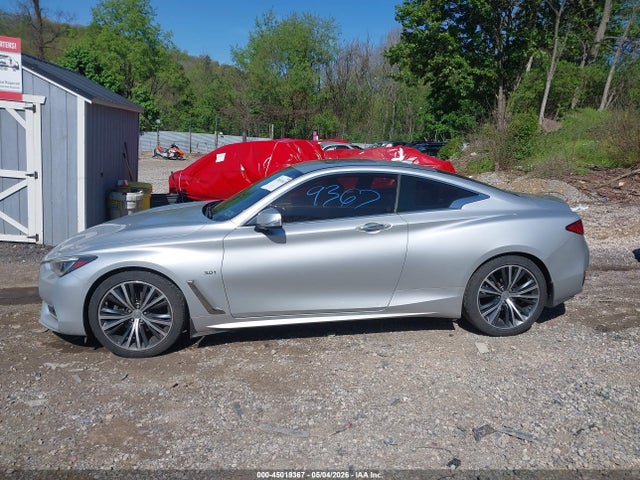 INFINITI Q60 3.0t Luxe