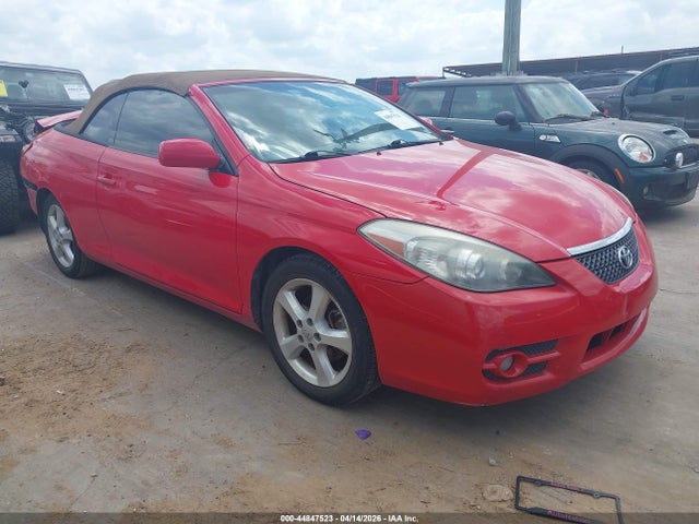 Salvage Toyota Camry Image