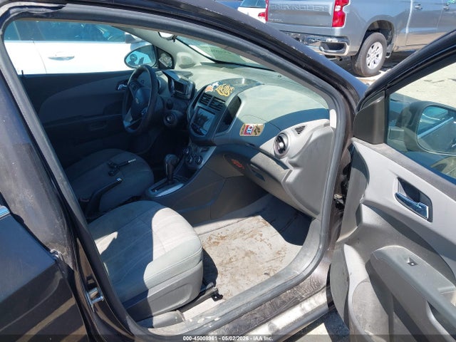 Chevrolet Sonic Lt Auto