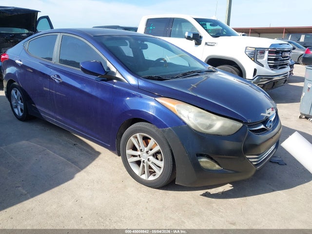 Salvage Hyundai ELANTRA Image