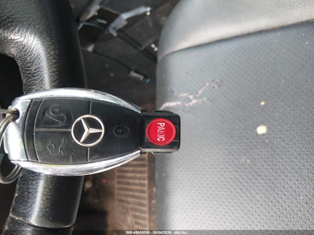 Mercedes-Benz C-Class Luxury