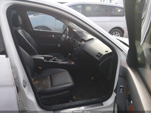 Mercedes-Benz C-Class Luxury