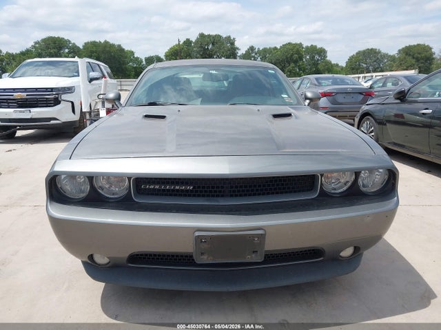 Dodge Challenger Sxt