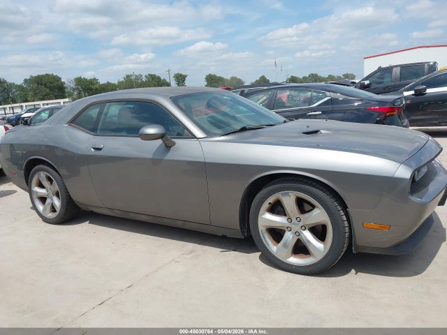 Dodge Challenger Sxt
