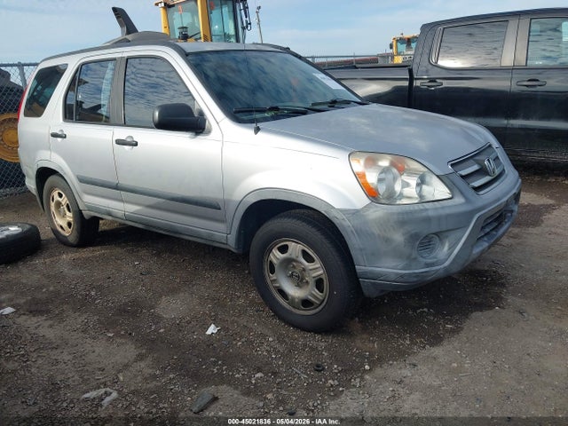 Salvage Honda CR-V Image