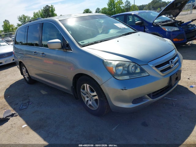 Salvage Honda Odyssey Image