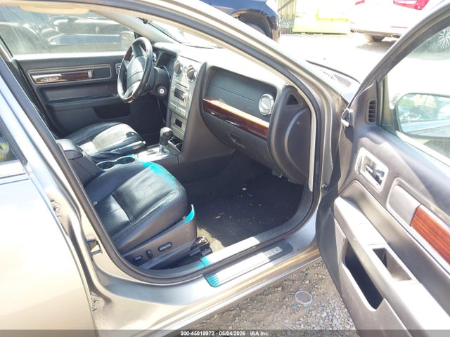 Lincoln MKZ