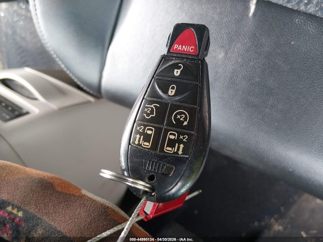 Chrysler Town & Country Touring-l