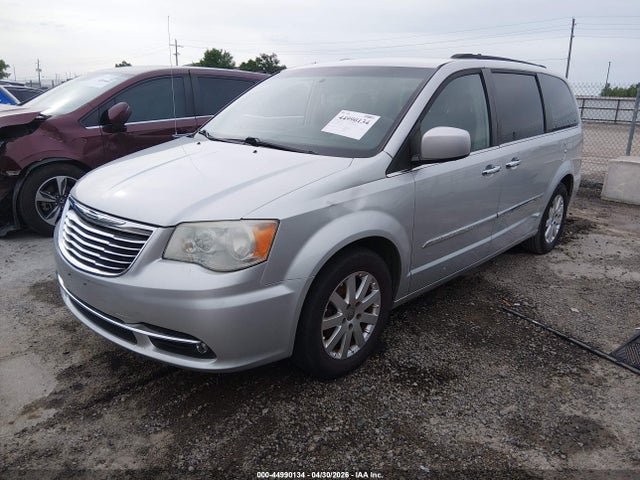 Chrysler Town & Country Touring-l