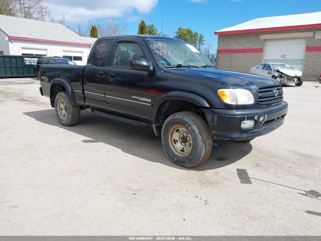 Salvage Toyota Tundra Image