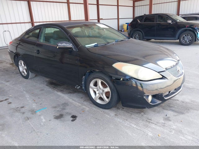 Salvage Toyota Camry Image