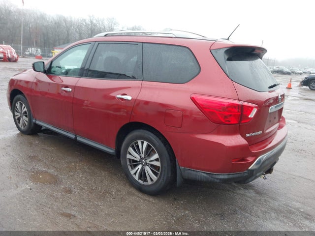 Nissan Pathfinder S