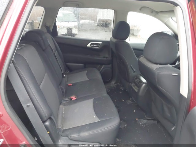 Nissan Pathfinder S