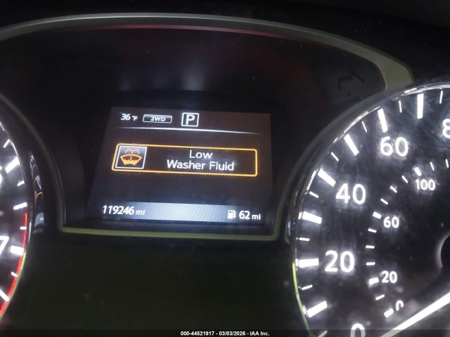 Nissan Pathfinder S
