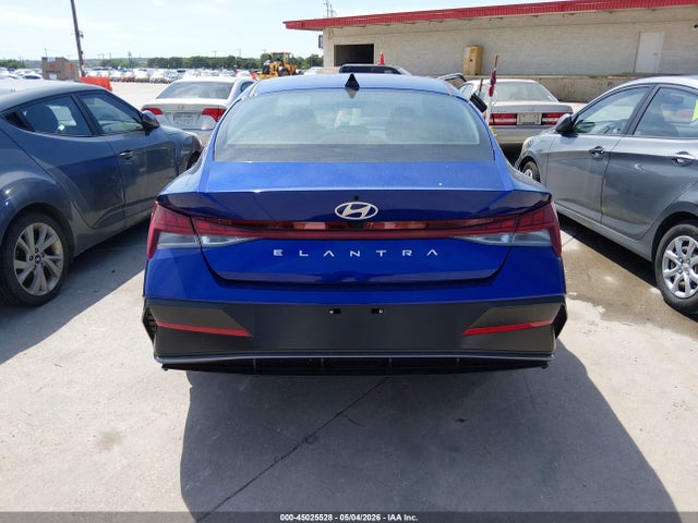 Hyundai ELANTRA Sel