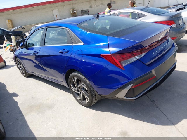 Hyundai ELANTRA Sel