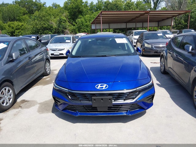 Hyundai ELANTRA Sel