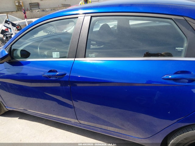 Hyundai ELANTRA Sel