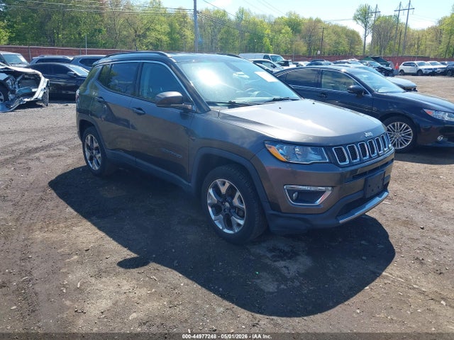 Salvage Jeep Compass Image