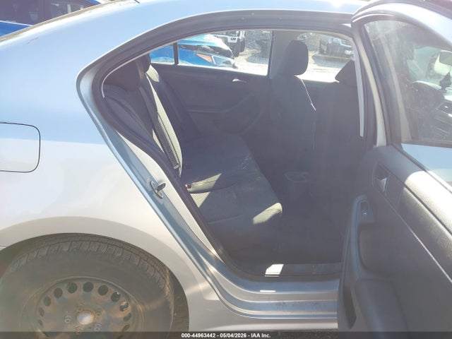 Volkswagen Jetta 2.0l S