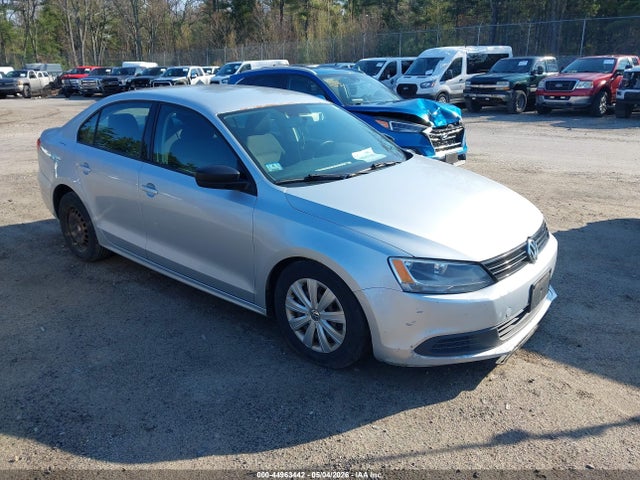 Salvage Volkswagen Jetta Image