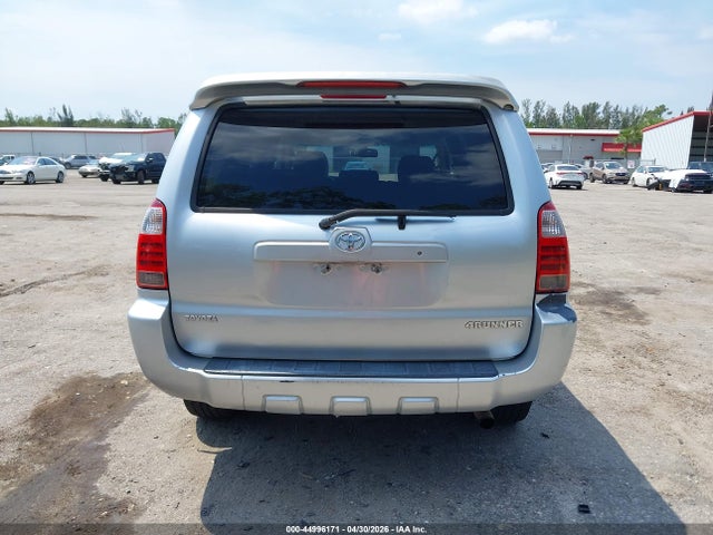 Toyota 4Runner Limited V6