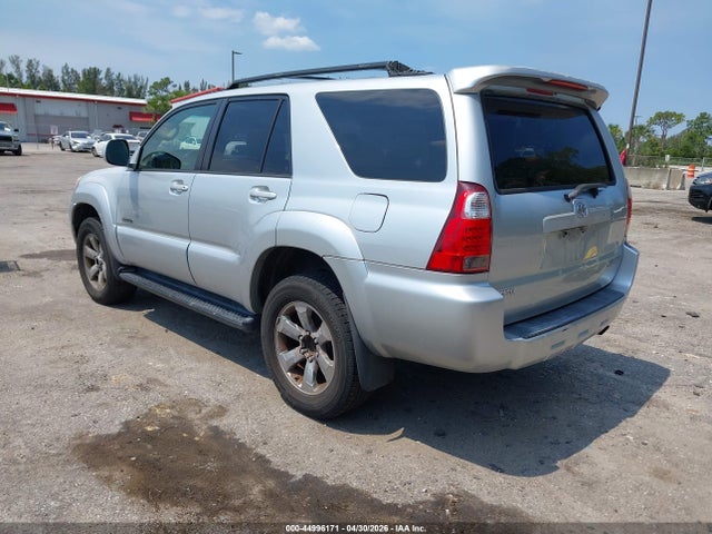 Toyota 4Runner Limited V6