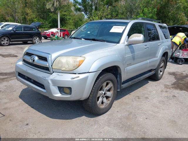 Toyota 4Runner Limited V6